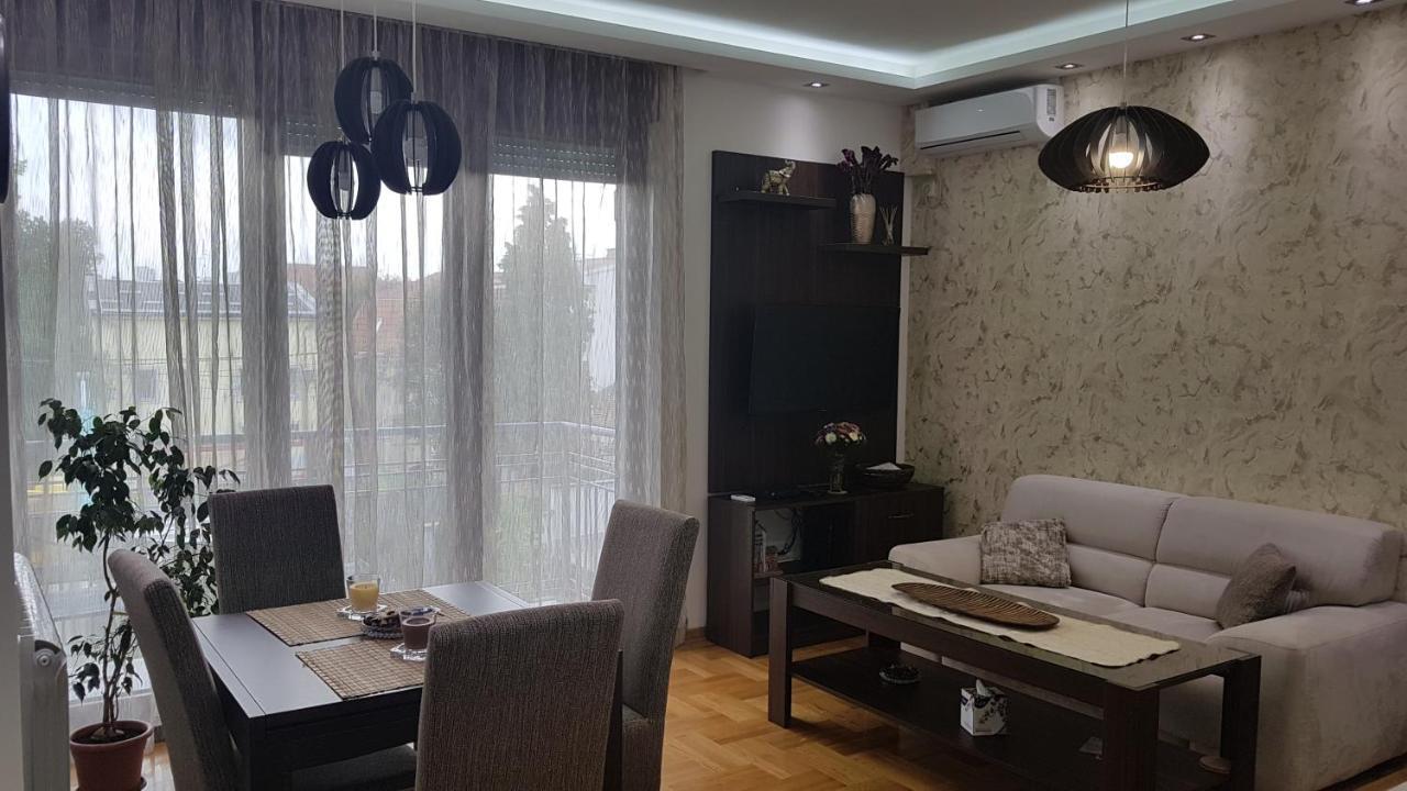 Apartment Iris Belgrade Extérieur photo